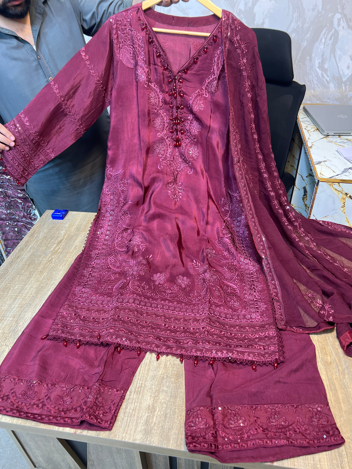 PURE TASSEL SILK 3PC MAROON